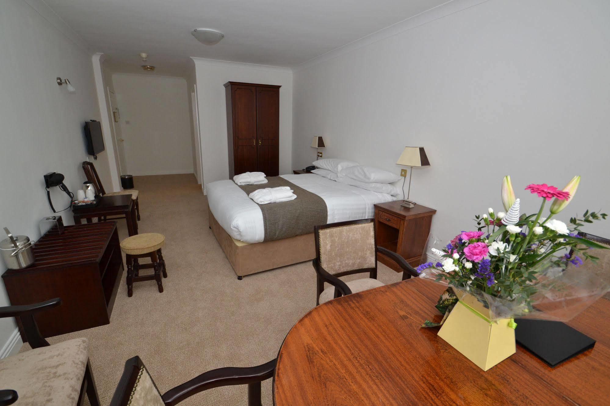 Bay View Hotel Киллибегс Экстерьер фото