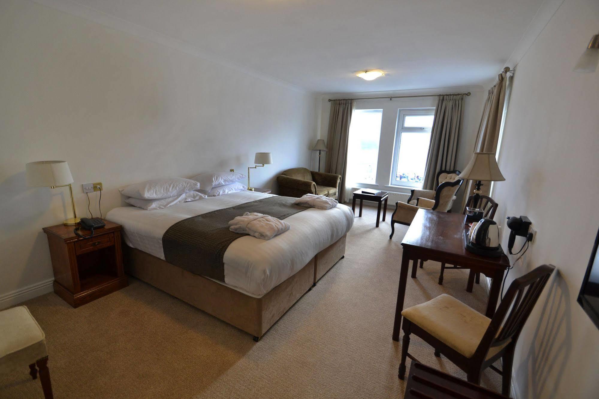 Bay View Hotel Киллибегс Экстерьер фото